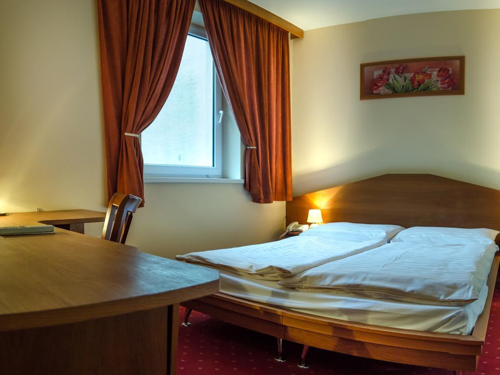 Hotel West Bratislava Eksteriør bilde